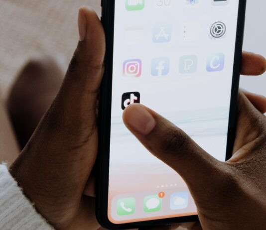 10 TikTok Hacks You Didn’t Know Existed 10 TikTok Hacks You Didn't Know Existed