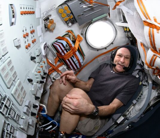 Oregon Students to Question NASA Astronaut NASA Astronaut to Answer Questions from Students in Oregon - NASA