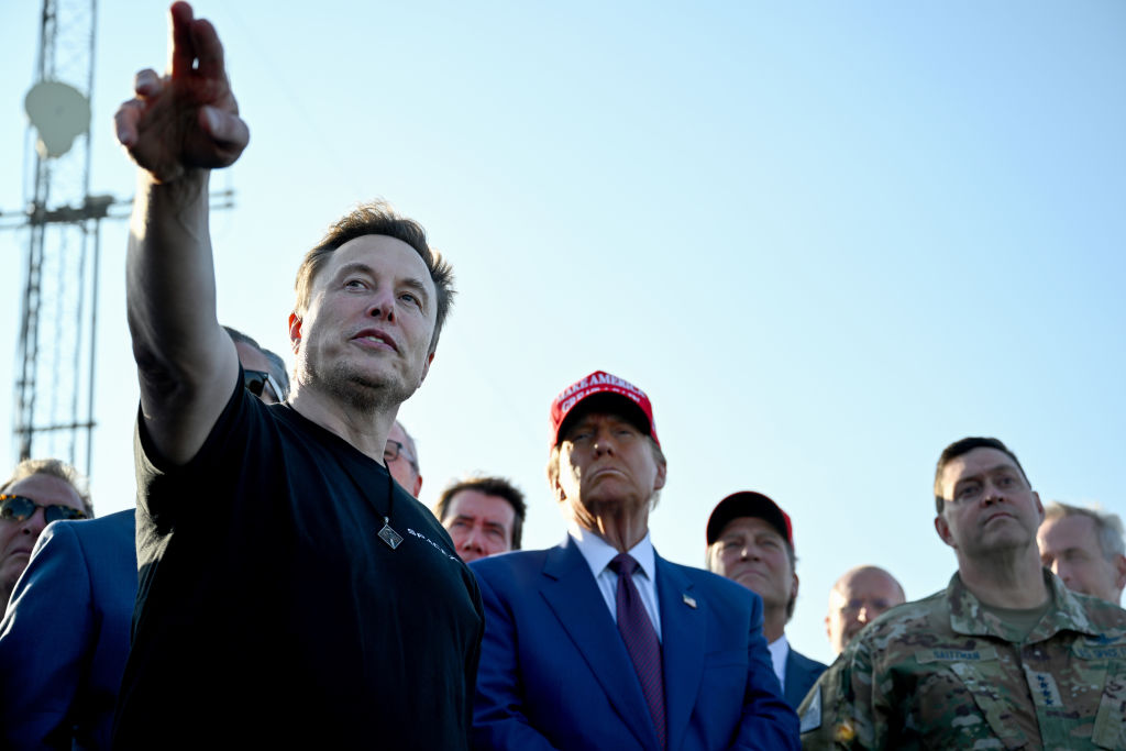 1749211161 gettyimages 2185639185.jpg Musk-Trump dispute includes threats to SpaceX contracts