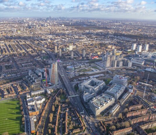 Imperial and Lenovo Collaborate on New AI Technology Centre in London Imperial partners with Lenovo on new London AI Technology Centre - Lenovo StoryHub