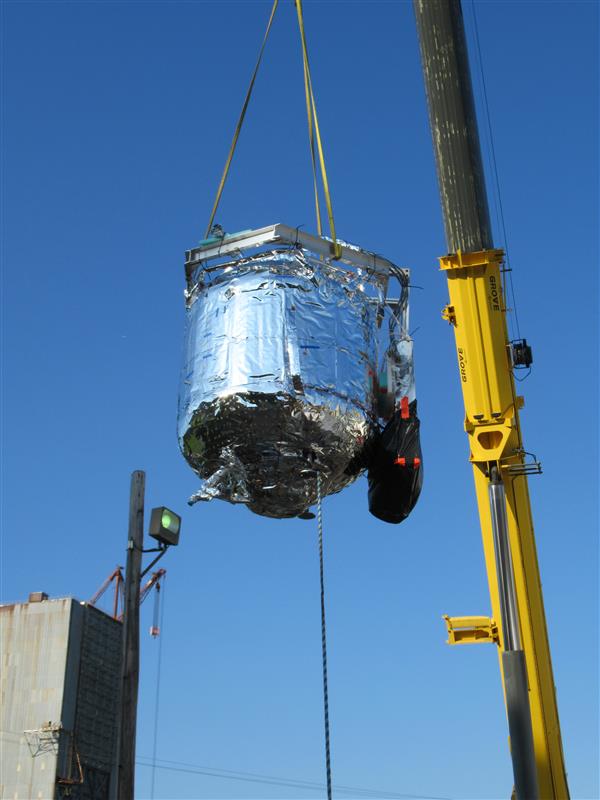 2sc lowering 1.jpg The tank for NASA’s two-stage cooling tests is lowered into a vacuum chamber in Test Stand 300 at NASA’s Marshall Space Flight Center in Huntsville, Alabama.
