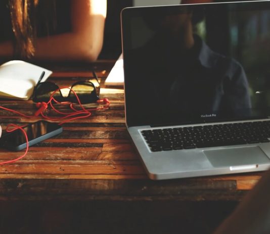 5 Best Laptops under ₹25000 in India 5-best-laptops-under-25000-in-india