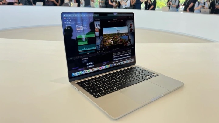 new MacBook Air M2