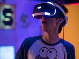 8 Best Oculus Quest 2 Headsets For 2023 Best Oculus Quest 2 headsets