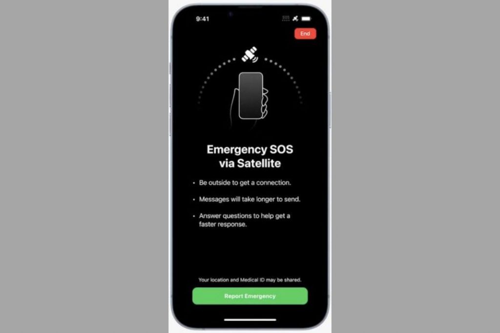 Emergency SOS via satellite iPhone 14