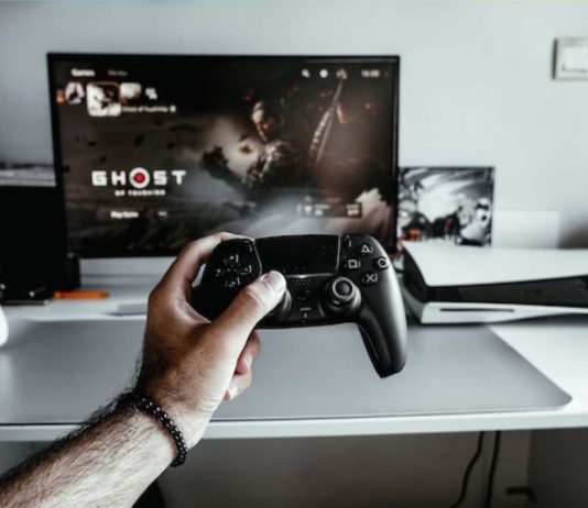 What Is Screen Tearing & How To Fix? What Is Screen Tearing & How To Fix?