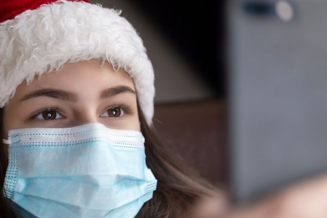 Face-ID-with-a-mask Face ID with a mask