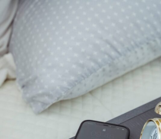 How To Cancel Or Delete Alarms On An Android Or iPhone? How To Cancel Or Delete Alarms On An Android Or iPhone?