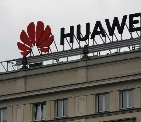 Huawei Global Analyst Summit Discusses F5.5G Strategies and Application in 5 Scenarios https://www.hawkdive.com/media/Huawei-Switches-to-its-MetaERP-System-for-Long-Term-Success-scaled.jpg