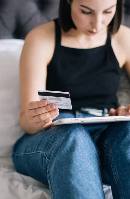 How To Send And Receive Money With Ria Money Transfer?