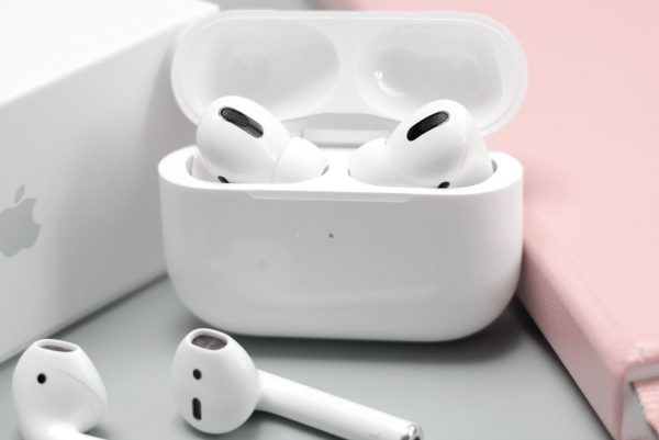 Mac で iPhone のような AirPods 体験を得る方法