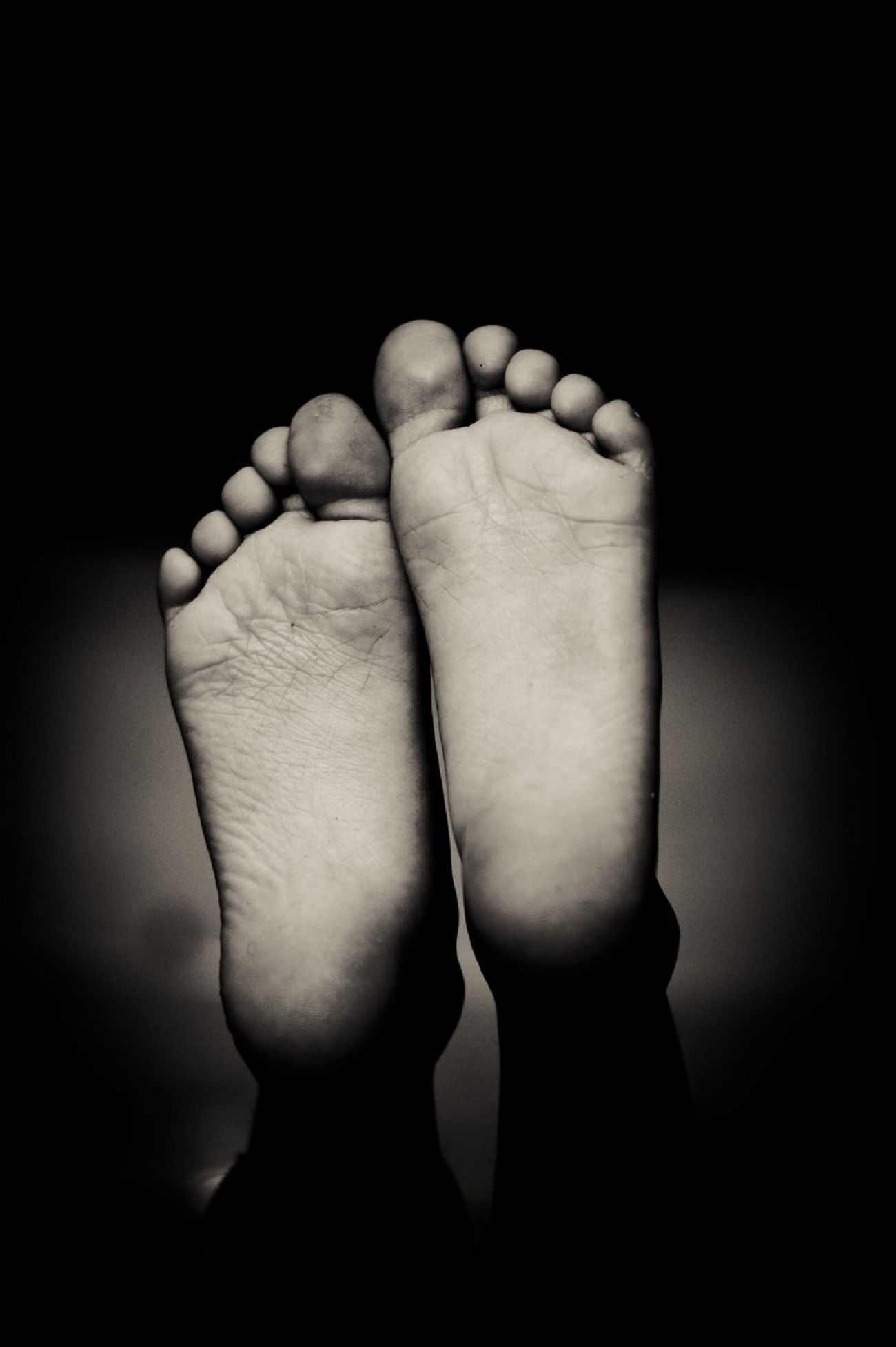 FeetFinder:  Everything You Need To Know In 2024