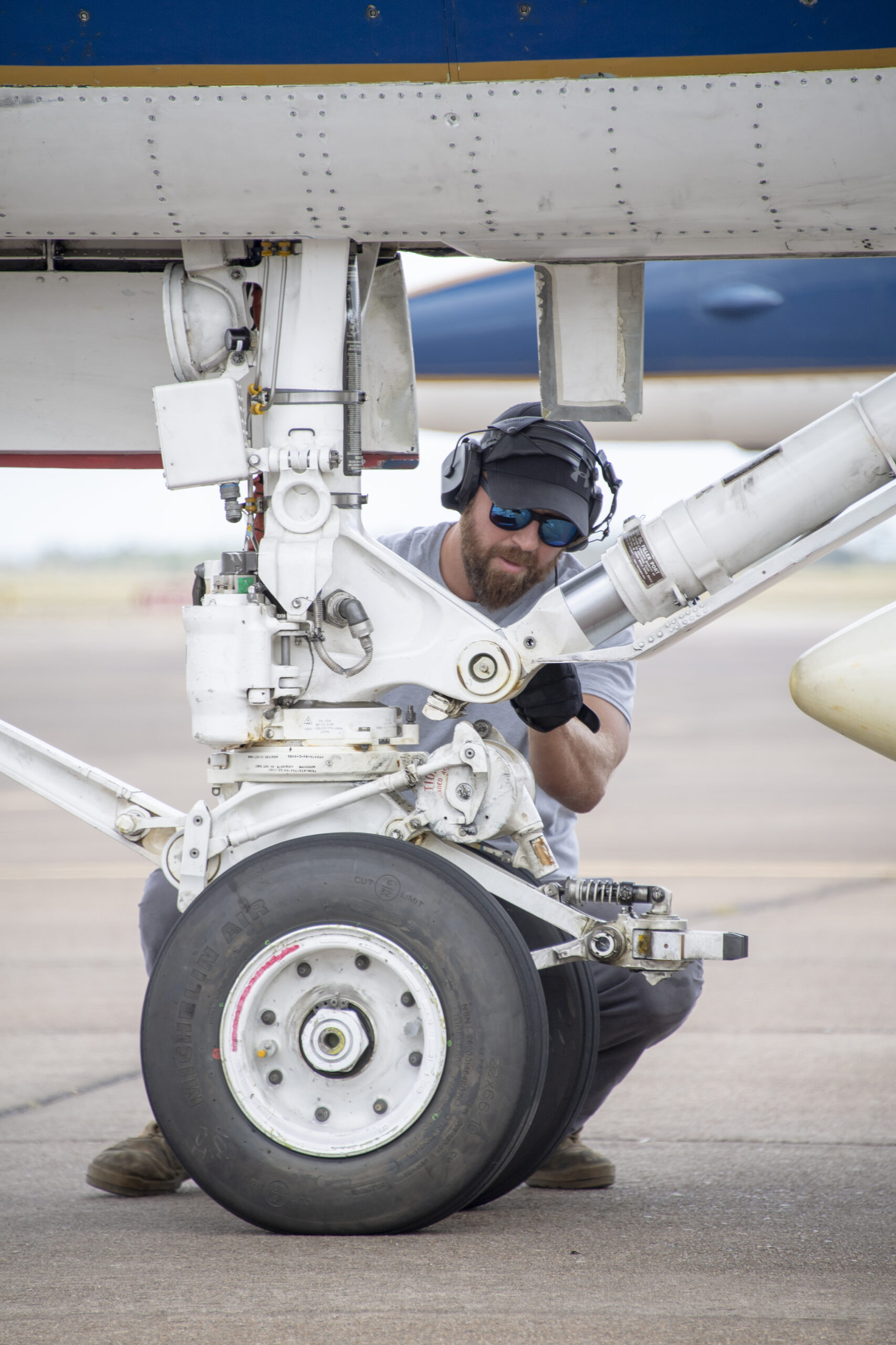 NASA Selects Finalists in Student Aircraft Maintenance Competition