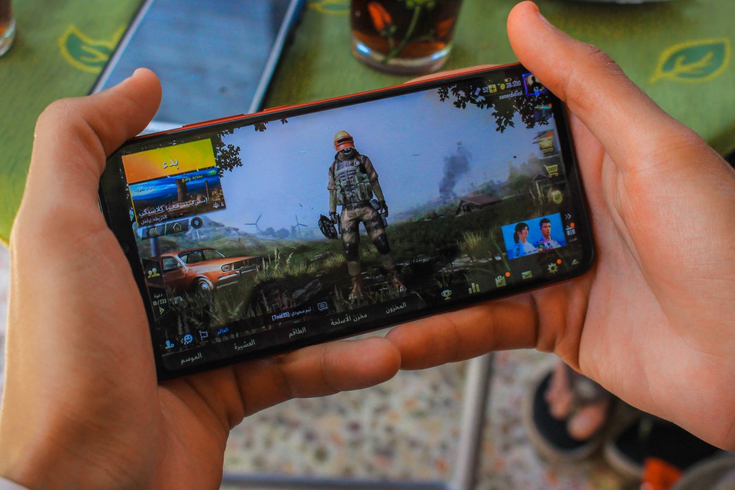 trending mobile games to play