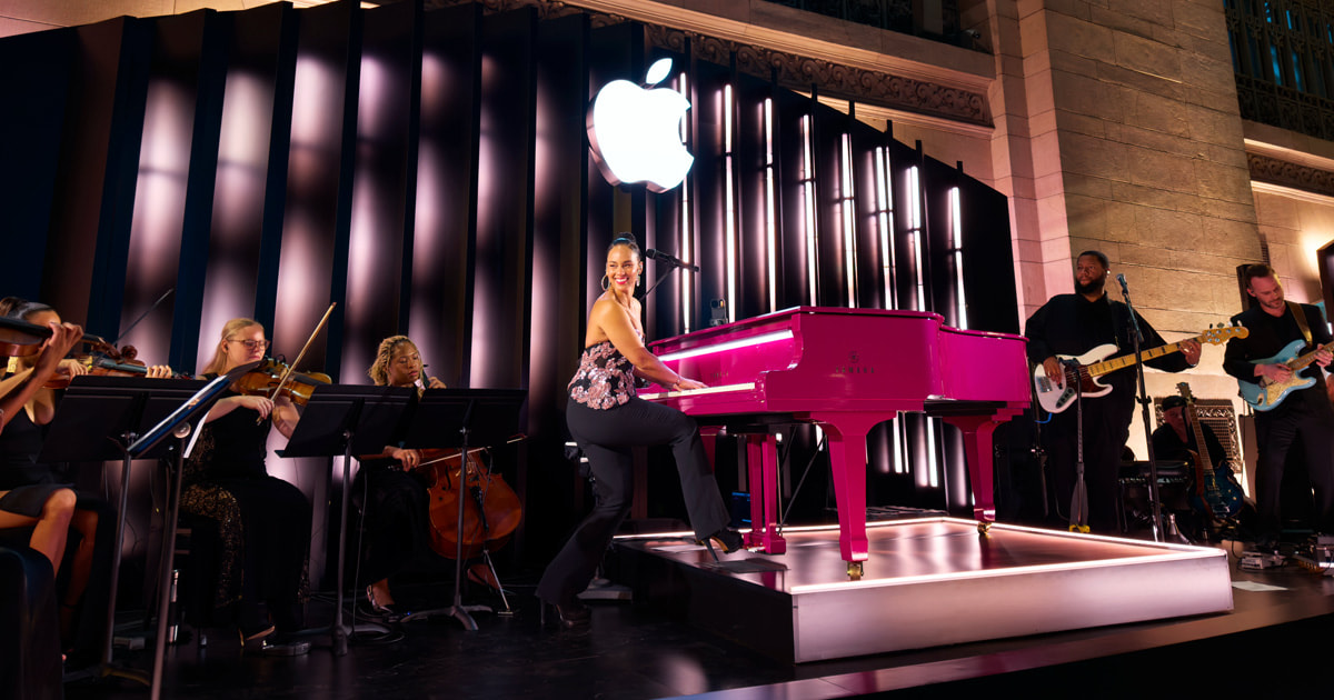 apple 50 year anniversary new york alicia keys 01 lp.jpg.og .jpg Apple hosts 50th anniversary celebrations around the world