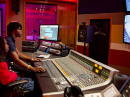 New Orleans students express creativity using iPads and Macs New Orleans students showcase their creativity with iPad and Mac