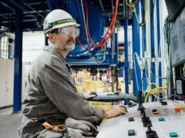 Apple boosts U.S. investment to $600B, unveils new initiative Apple increases U.S. commitment to $600 billion, announces ambitious program