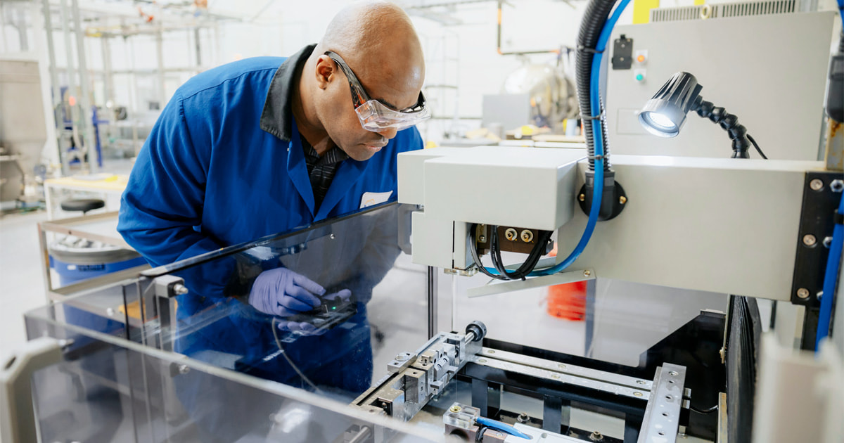 apple us investment mountain pass hero lp.jpg.og .jpg Apple expands U.S. supply chain with $500 million commitment