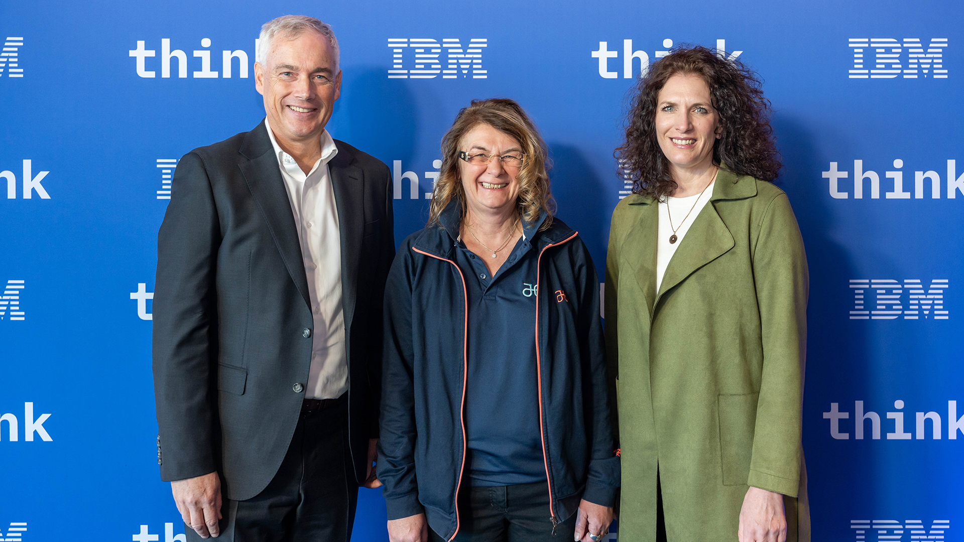 Atruvia and IBM Sign Long-Term Agreement to Future-Proof IT Platforms for Autonomous and Sustainable Banking