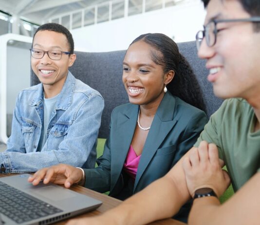 California Launches AI Training for Students and Educators Golden Opportunities: California to Train Students, Educators in AI