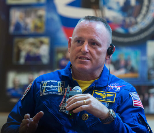 Astronaut Barry Wilmore Leaves NASA for Retirement NASA Astronaut at speaking event