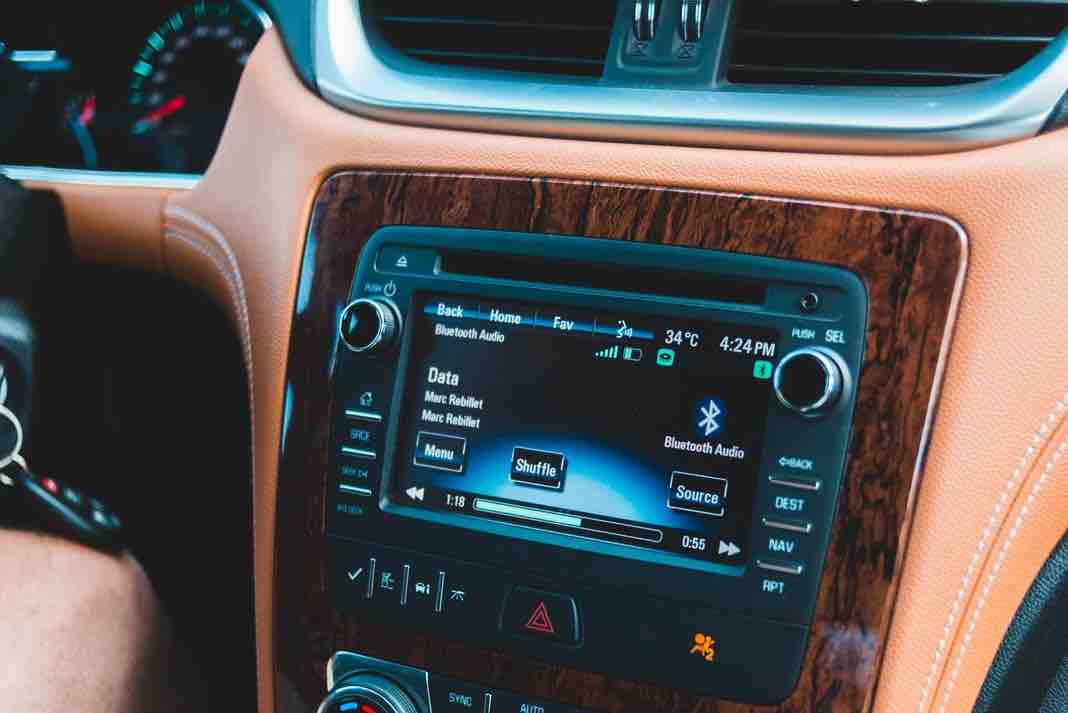 Car Phone Issues With iPhone 13 pro