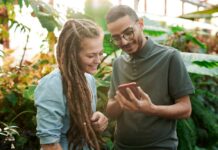 Easy Tips To Identify What Kind Of Phone You Are Carrying- Updated 2023 Easy Tips To Identify What Kind Of Phone You Are Carrying