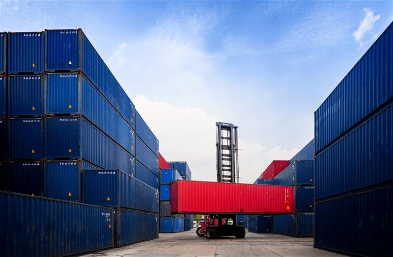 containeryard g1371087729.jpg Lenovo and Bellevue University Team Up to Offer Supply Chain and Logistics Education to Deliver “Smarter Technology for All” - Lenovo StoryHub