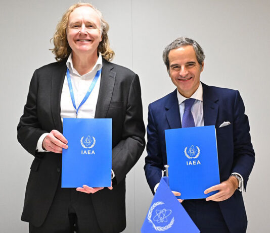 IAEA, LinkedIn Collaboration Opens Doors for Women in Nuclear New IAEA and LinkedIn Practical Arrangement Brings Opportunities for Women in the Nuclear Field