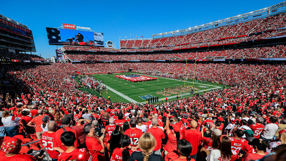 corporate levi stadium release 16x9.jpg Comcast Business Delivers Advanced Technology Infrastructure at Levi’s® Stadium, Powering the Fan Experience and Stadium Operations