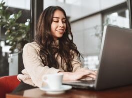 Coursera expands GenAI offerings with daily courses in 2024 Coursera scaled its GenAI catalog with a new course daily in 2024 - Coursera Blog