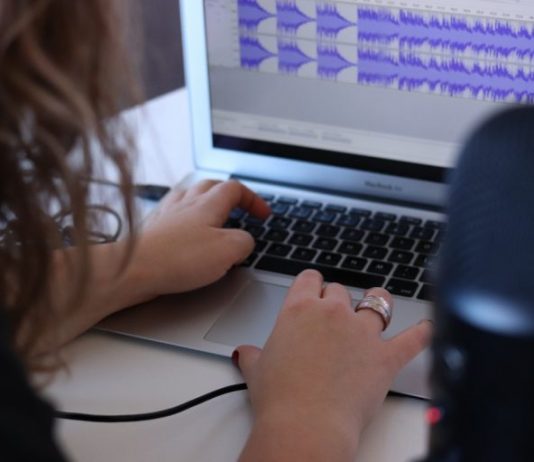 14 Best Podcast Editing Software For Mac podcast editing software
