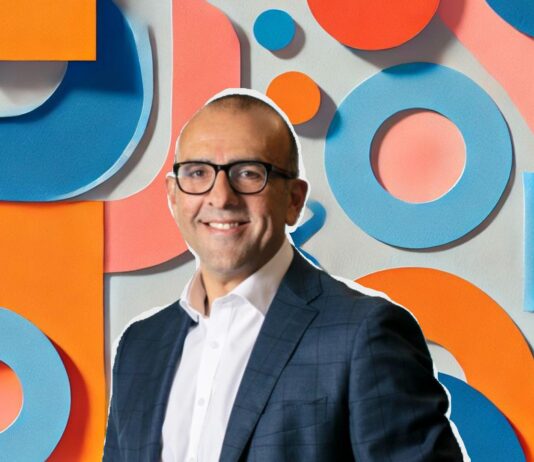 EY’s David Larocca integrates Microsoft 365 Copilot daily EY Regional CEO David Larocca on weaving Microsoft 365 Copilot into his day’s DNA - Source Asia