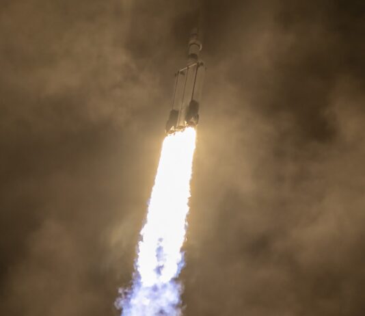 SpaceX Blames FAA for Launch Licensing “Systemic Challenges” in Letter FAA fines SpaceX for launch license violations