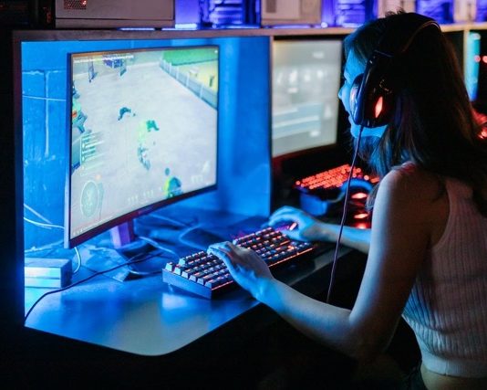 10 PC Games To Defend Hating PC games to defend