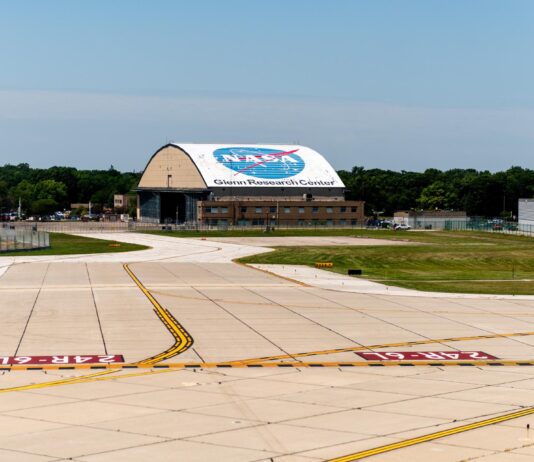 NASA Seeks Bids to Rent Cleveland Aircraft Hangar NASA Invites Proposals to Lease Aircraft Hangar in Cleveland - NASA