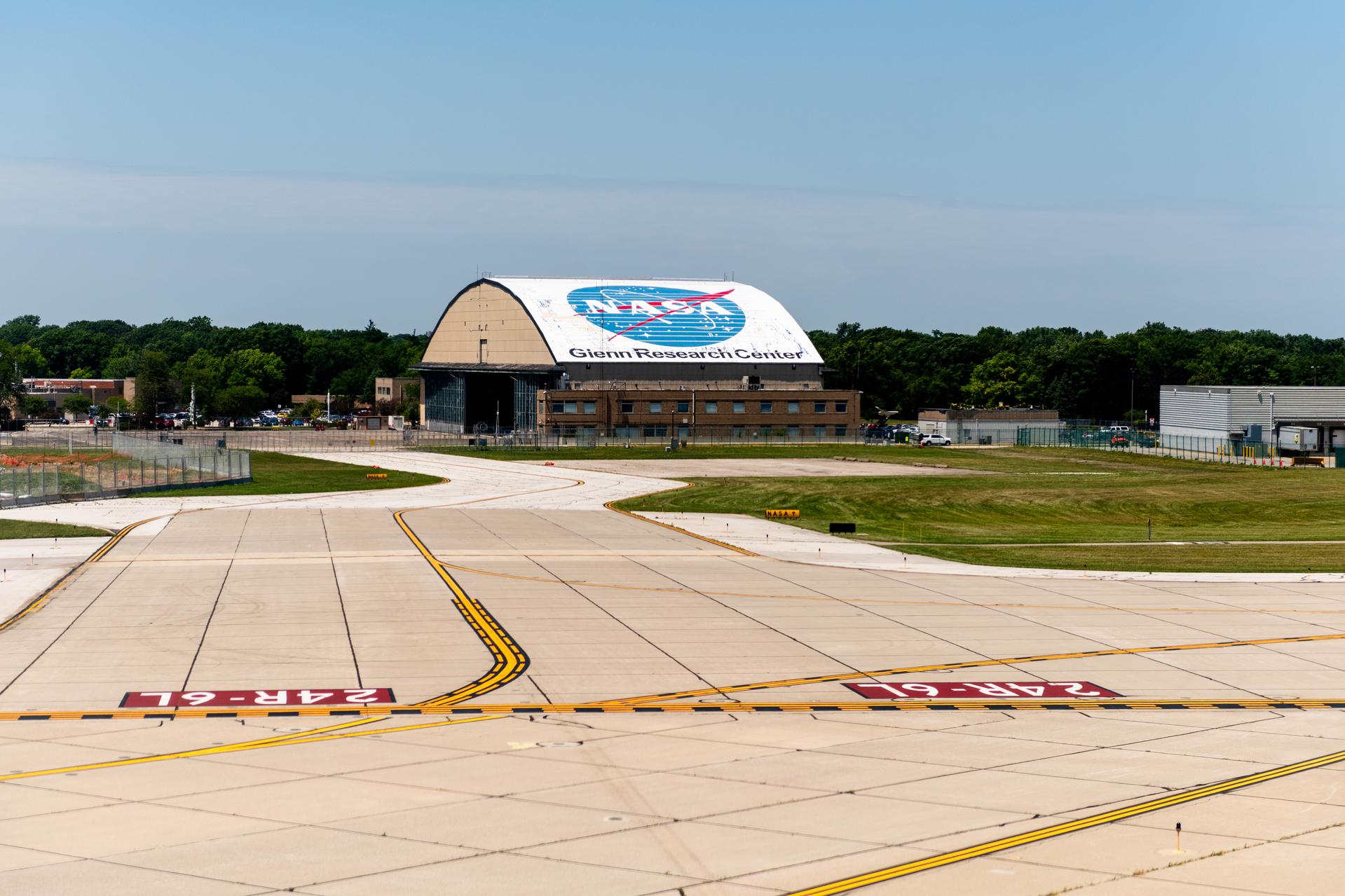 grc 2024 c 06773large 2.jpg NASA Invites Proposals to Lease Aircraft Hangar in Cleveland - NASA