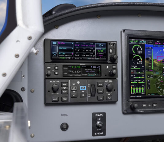 Garmin Unveils New Compact COMM Radios for Experimental Aircraft Garmin announces new slimline COMM radios for experimental aircraft - Garmin Newsroom