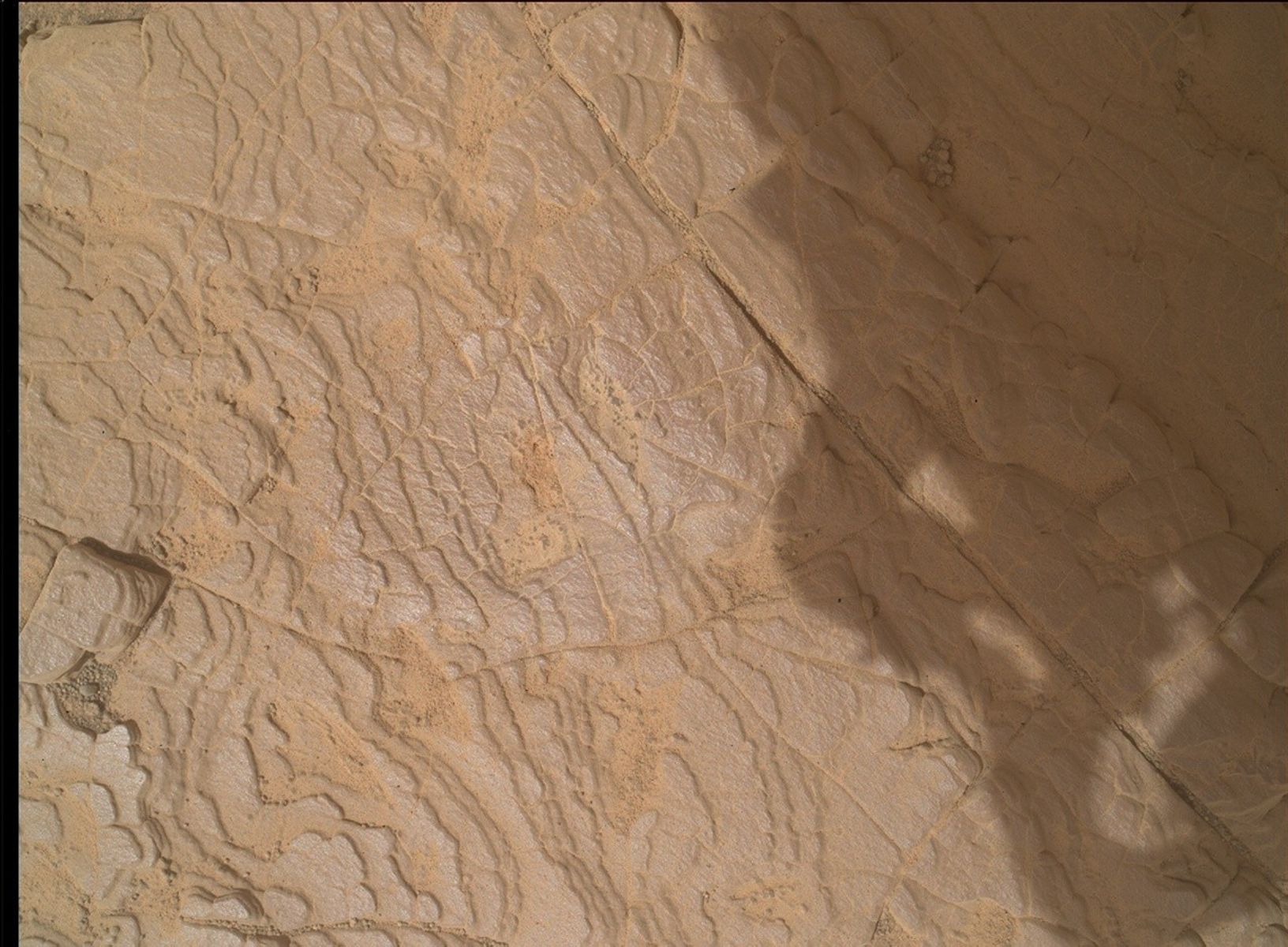 https mars.nasa .gov msl raw images msss 04350 mhli 4350mh0001900011504535c00 dxxx.jpg Sols 4352-4354: Halloween Fright Night on Mars - NASA Science