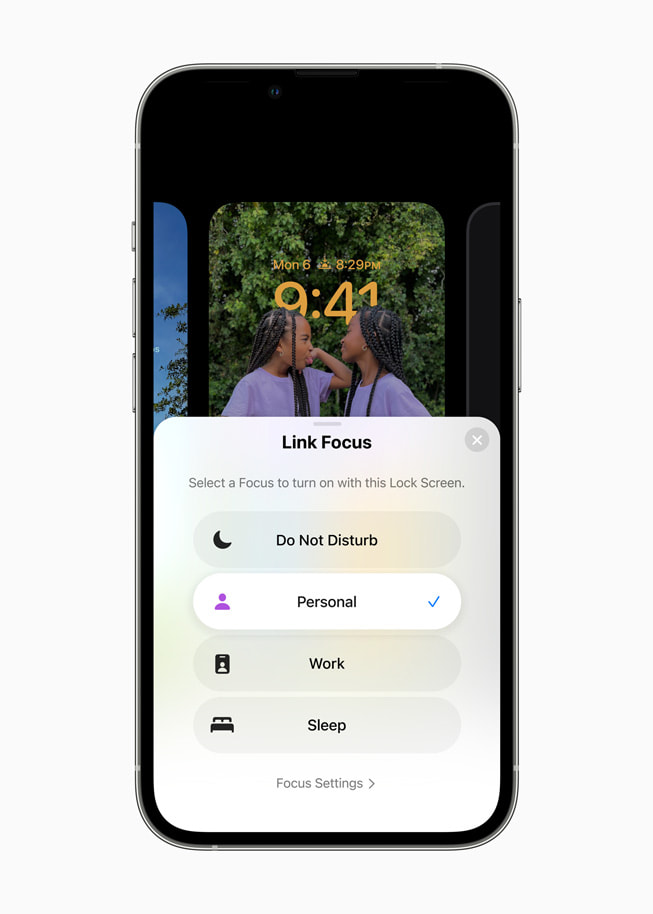 iOS 16 features