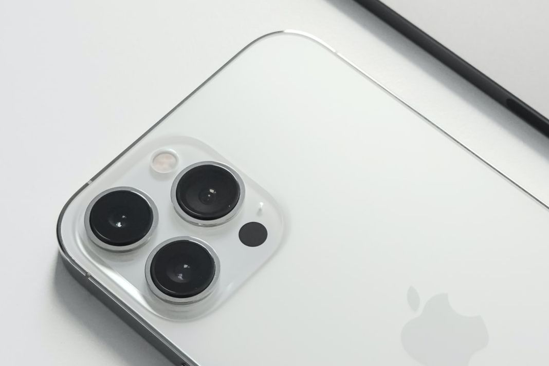 iPhone 13 camera too slow to load