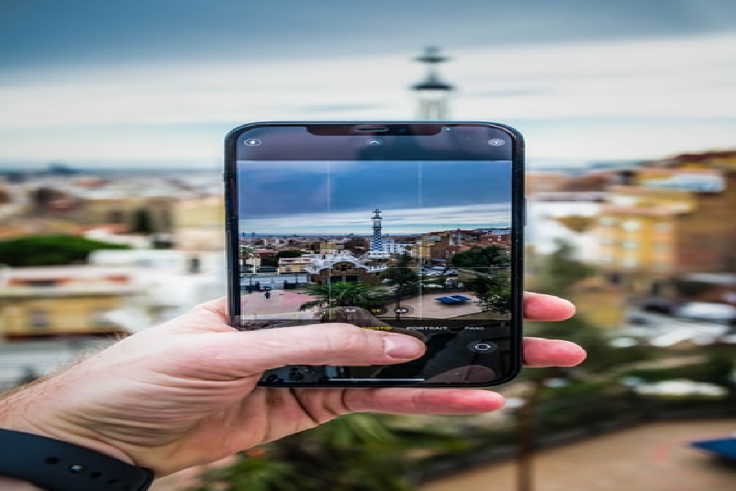 10 Tips & Tricks For The Best iPhone Photos