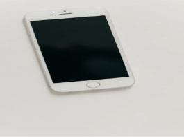 How To Eject Water From An iPhone To Improve Sound Quality? How To Eject Water From An iPhone To Improve Sound Quality?