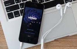 Vimeo vs YouTube: 4 Reasons To Host Videos On Vimeo