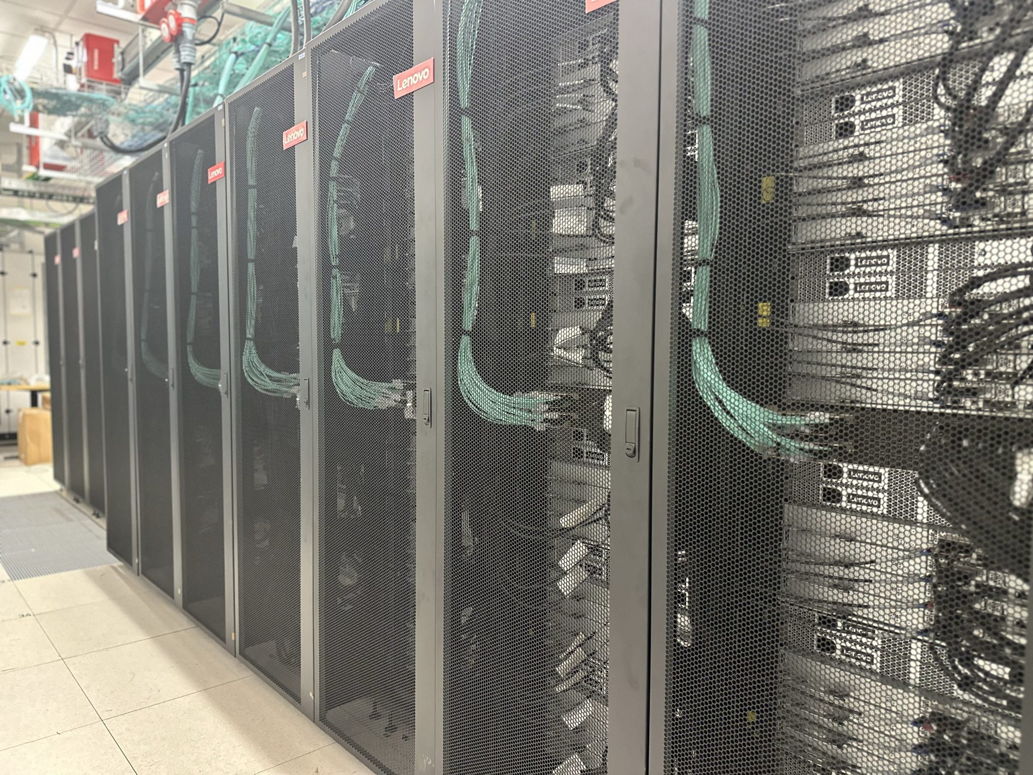 img 4390.jpg Cineca, ENEA and EUROfusion choose Lenovo Supercomputer to Develop Fusion Energy Research in Italy - Lenovo StoryHub