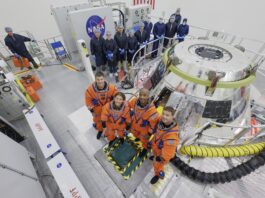 Artemis Team Prepares for Lunar Journey in Orion Spacecraft NASA’s Artemis Crew Trains in Moonbound Orion Ahead of Mission - NASA