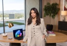 Lenovo and Eva Longoria seek global business “twins” – StoryHub. Lenovo Partners with Eva Longoria to Launch Global Search for Business “Twins” - Lenovo StoryHub