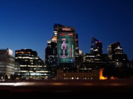 Lenovo and Formula 1 Illuminate London Skyline Buckle Up: Lenovo and Formula 1® light up the London skyline - Lenovo StoryHub