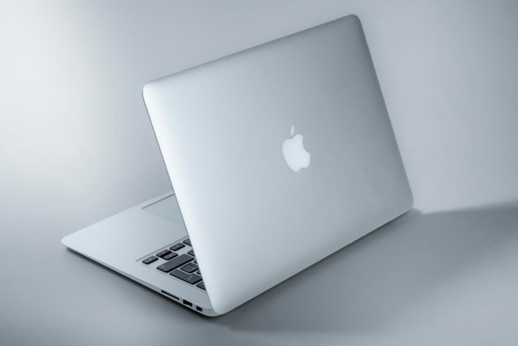 macOS Monterey 12.2 Battery Drain Problem in Sleep Mode macOS Monterey 12.2 Battery Drain Problem in Sleep Mode