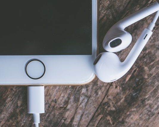 10 Apps To Download Music On iPhone 14 download music on iPhone